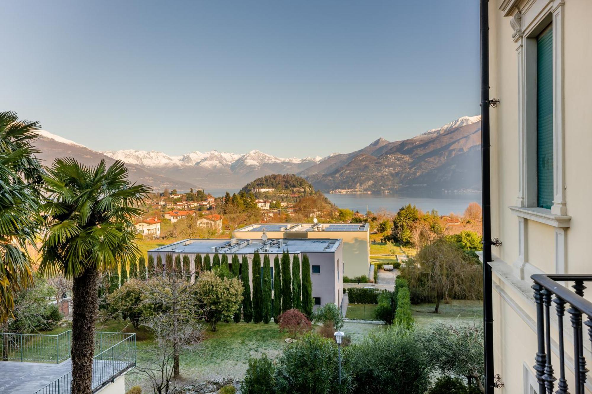 Regal Villa With Como Lake View And Free Parking Беладжо Екстериор снимка