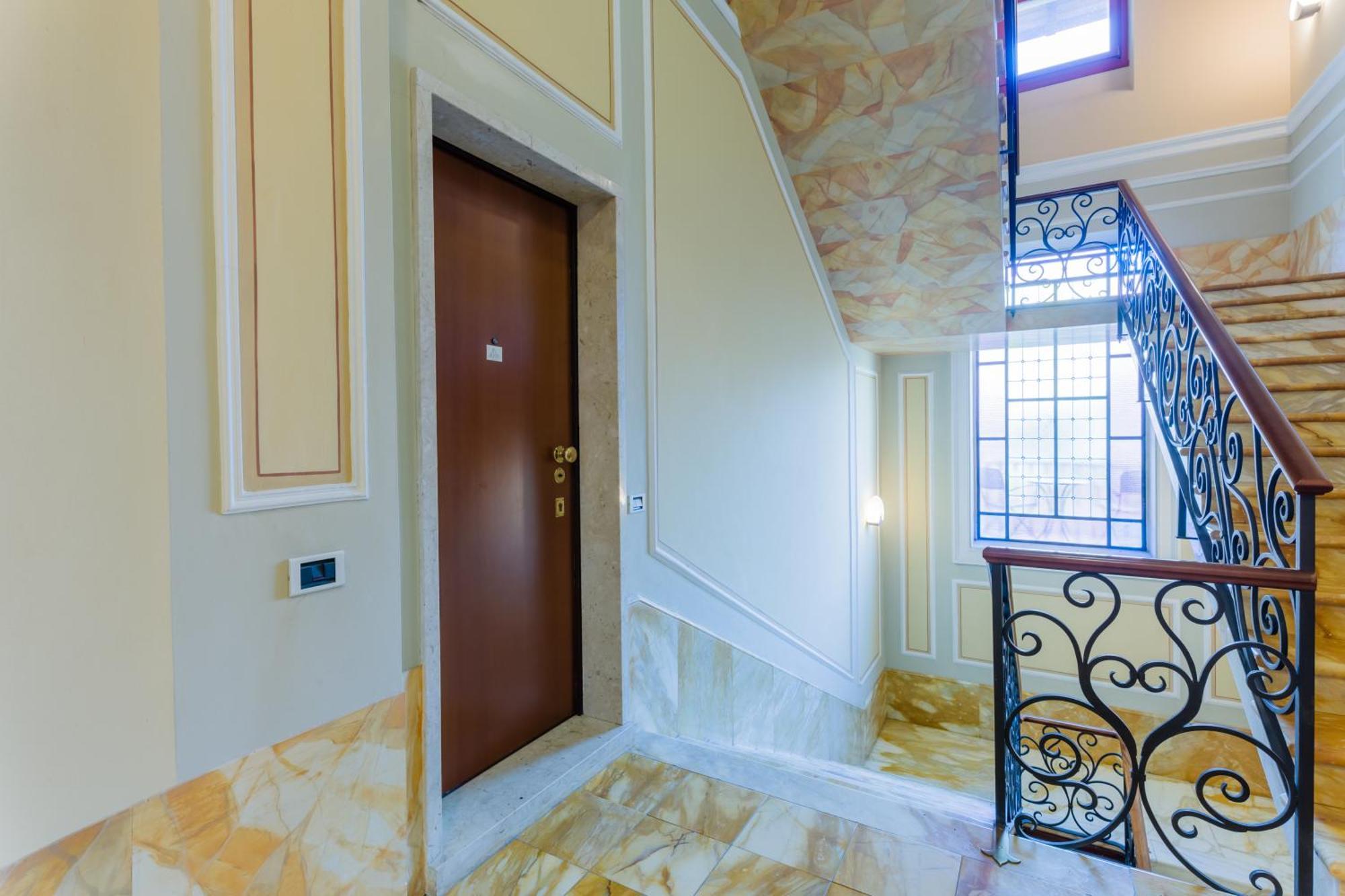 Regal Villa With Como Lake View And Free Parking Беладжо Екстериор снимка