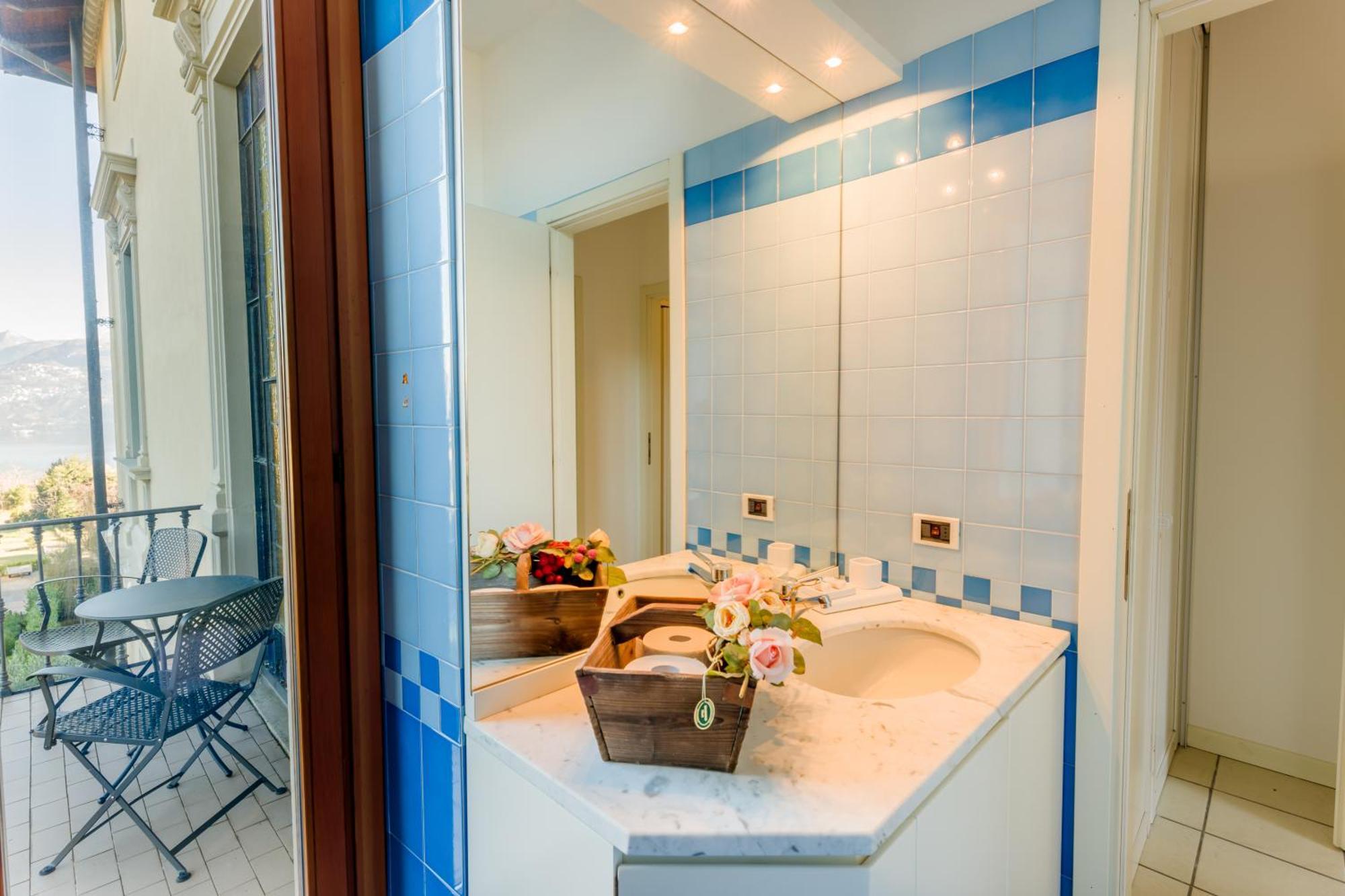 Regal Villa With Como Lake View And Free Parking Беладжо Екстериор снимка