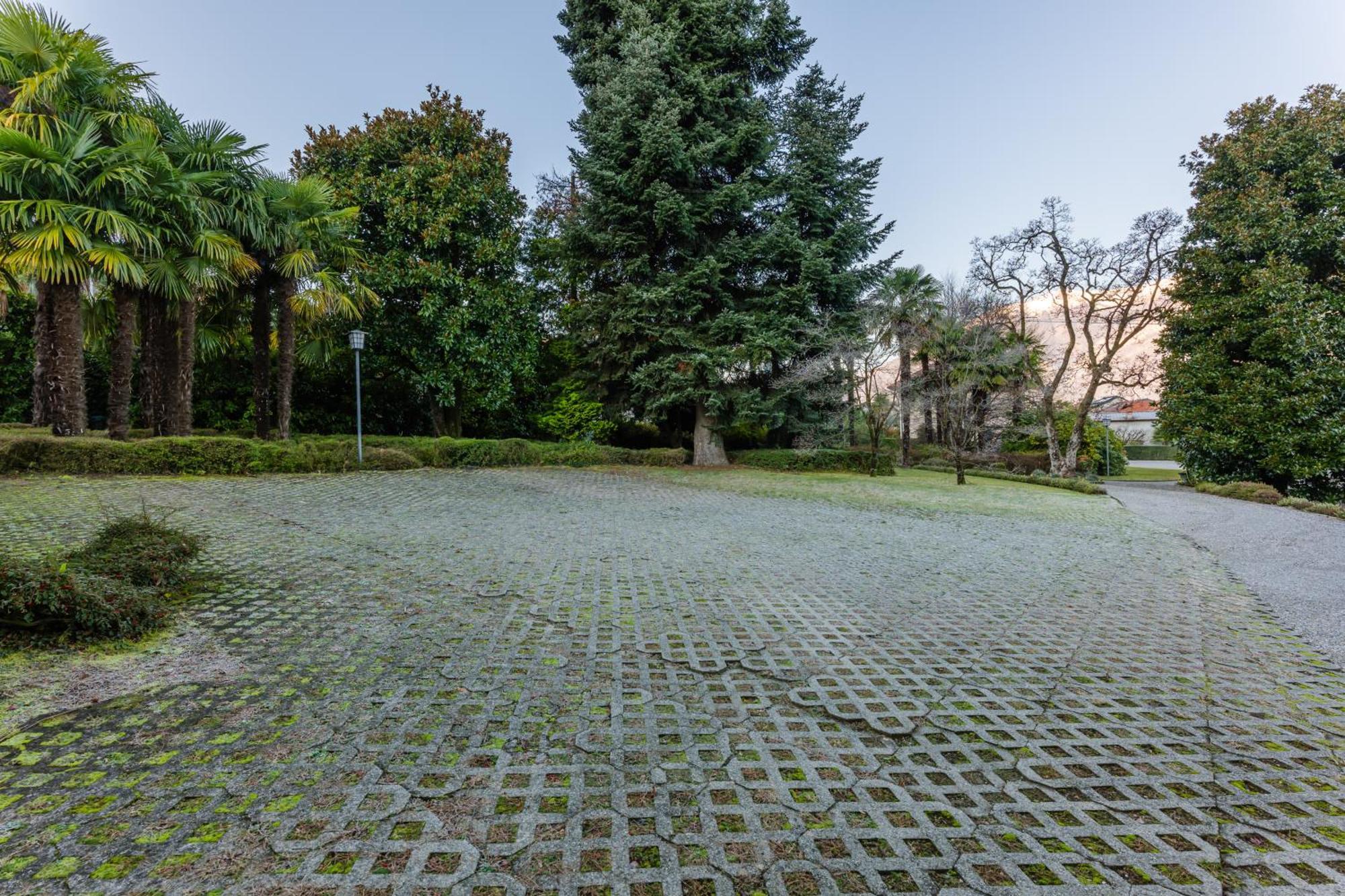 Regal Villa With Como Lake View And Free Parking Беладжо Екстериор снимка
